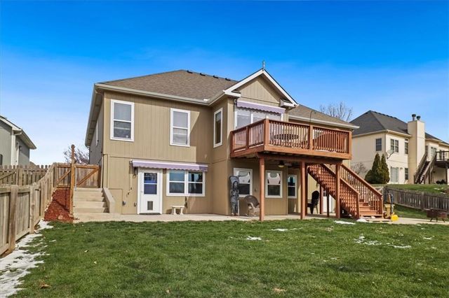 811 Cherry Lane, Smithville, MO 64089