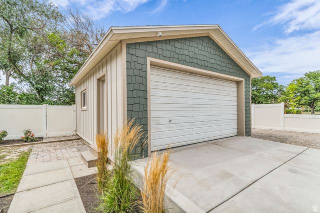 7608 S JEFFERSON ST, Midvale, UT 84047