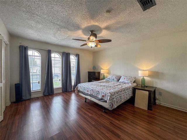 3217 Pine Street, Galveston, TX 77551