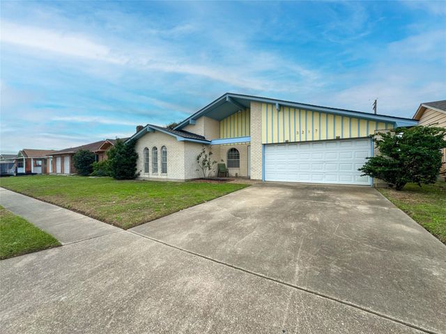 3217 Pine Street, Galveston, TX 77551
