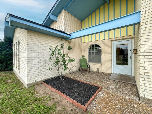 3217 Pine Street, Galveston, TX 77551