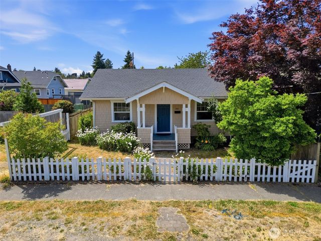 1010 N Pine Street, Tacoma, WA 98406