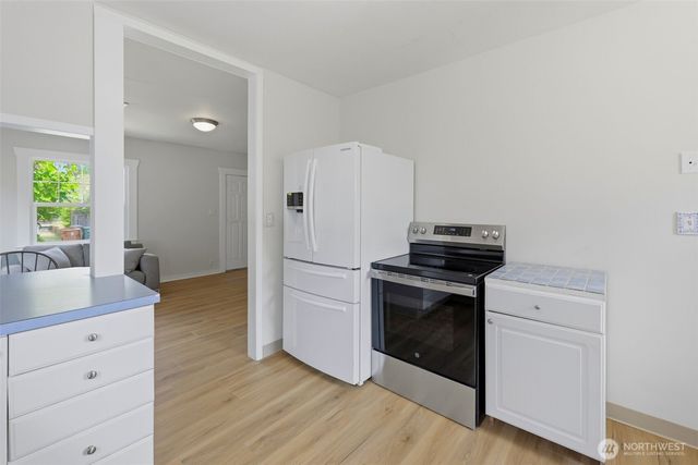 1010 N Pine Street, Tacoma, WA 98406