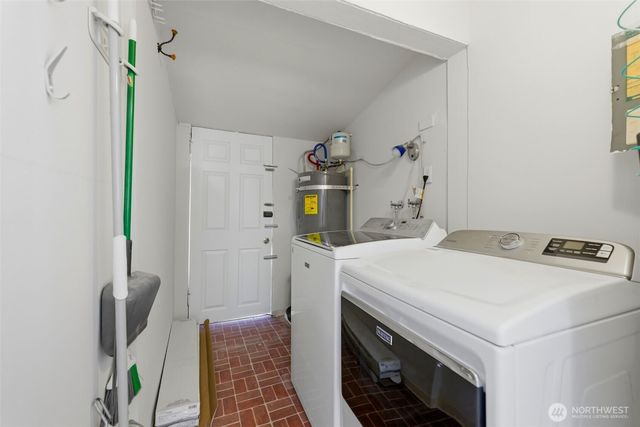 1010 N Pine Street, Tacoma, WA 98406