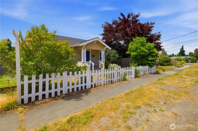 1010 N Pine Street, Tacoma, WA 98406