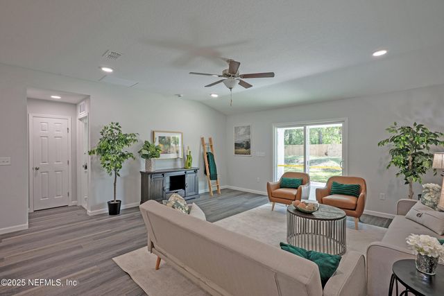 5957 LORAN Drive, Jacksonville, FL 32216