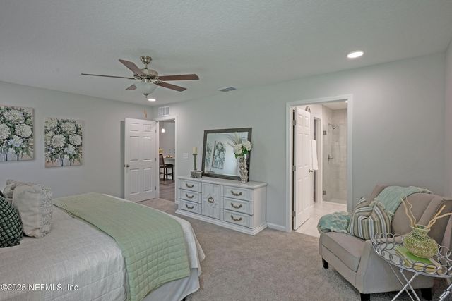 5957 LORAN Drive, Jacksonville, FL 32216
