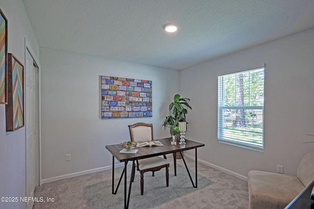 5957 LORAN Drive, Jacksonville, FL 32216