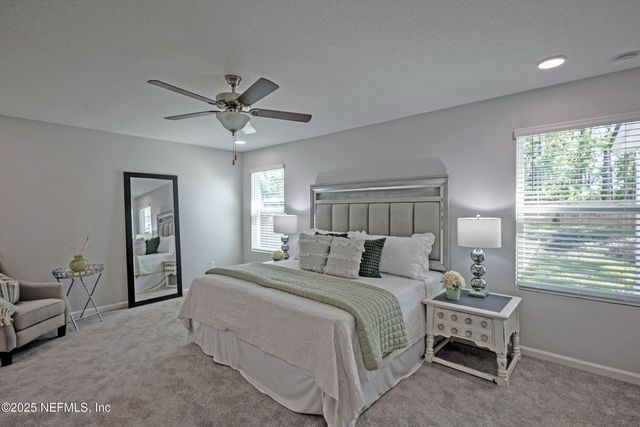 5957 LORAN Drive, Jacksonville, FL 32216