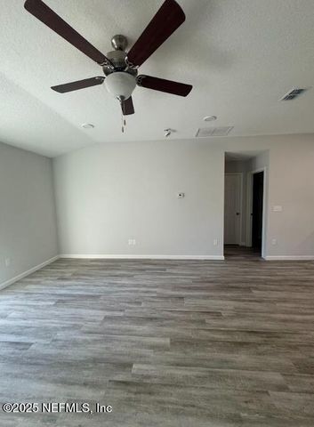 5957 LORAN Drive, Jacksonville, FL 32216