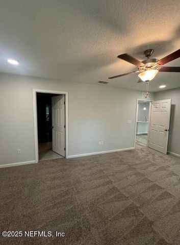 5957 LORAN Drive, Jacksonville, FL 32216