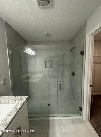 5957 LORAN Drive, Jacksonville, FL 32216