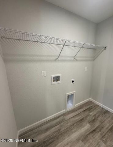 5957 LORAN Drive, Jacksonville, FL 32216