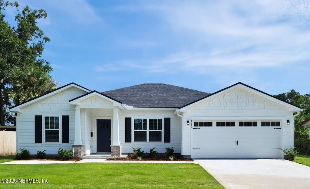 5957 LORAN Drive, Jacksonville, FL 32216
