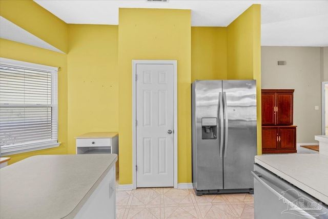 1015 Simpson St, Pensacola, FL 32526