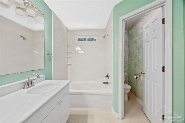 1015 Simpson St, Pensacola, FL 32526