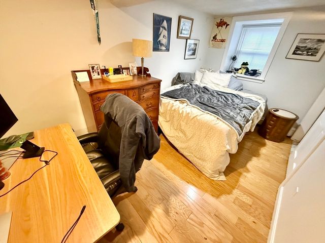 184 Boston St 1, Boston, MA 02125