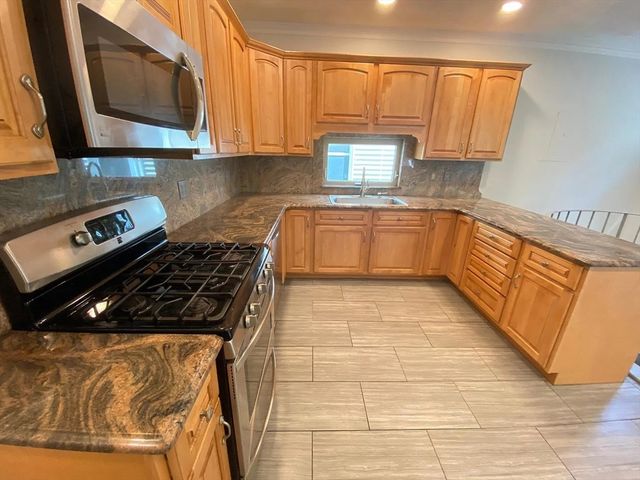 184 Boston St 1, Boston, MA 02125