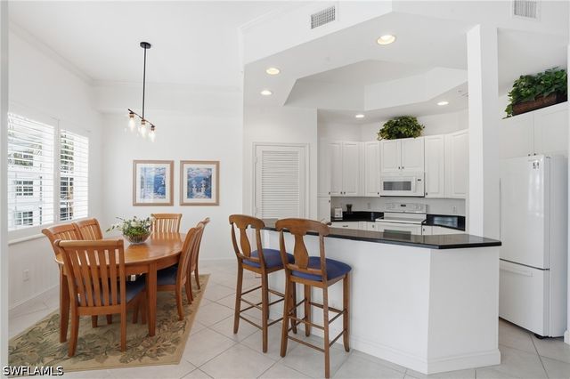 3921 Kens WAY 2303, Bonita Springs, FL 34134