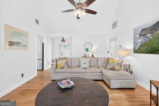 5659 Lakeshore Road, Buford, GA 30518