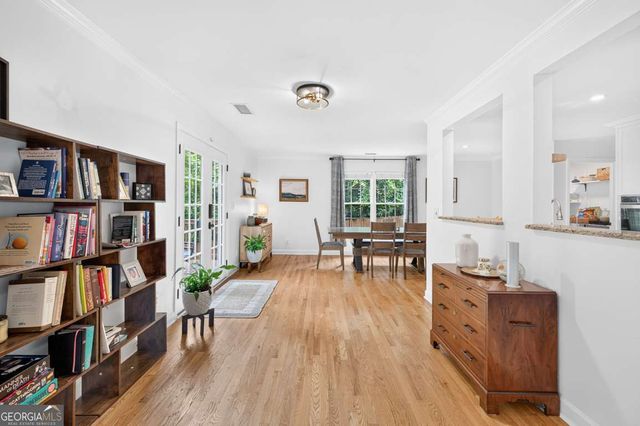 5659 Lakeshore Road, Buford, GA 30518
