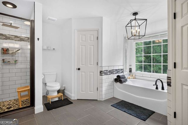 5659 Lakeshore Road, Buford, GA 30518