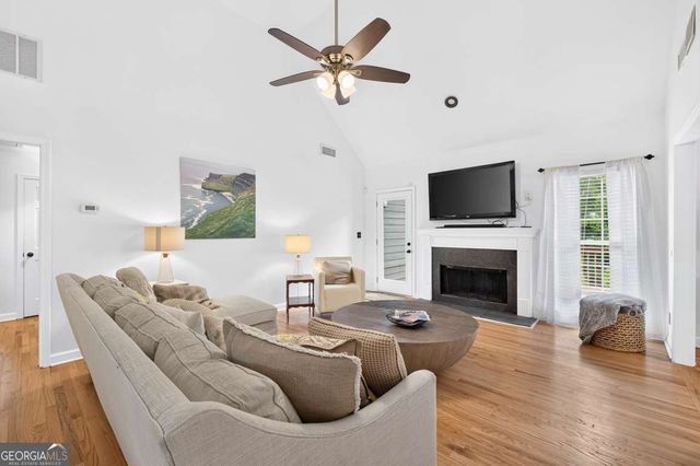 5659 Lakeshore Road, Buford, GA 30518