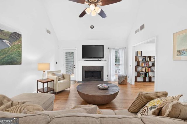 5659 Lakeshore Road, Buford, GA 30518