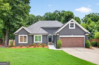 5659 Lakeshore Road, Buford, GA 30518