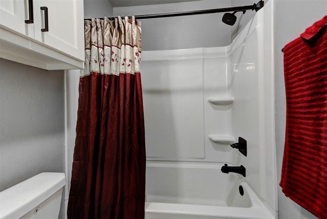 280 Renee Drive, Blanchard, OK 73010