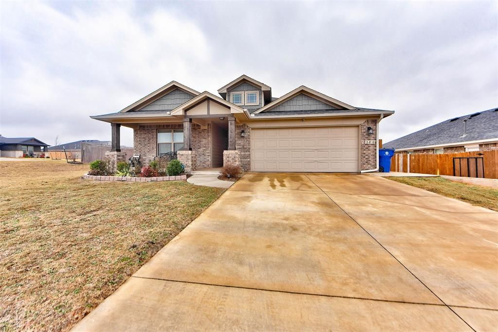 280 Renee Drive, Blanchard, OK 73010