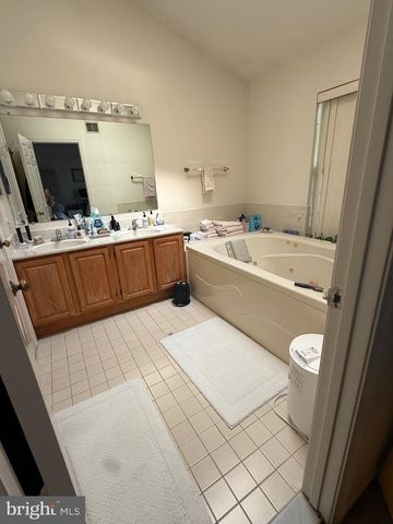 5920 EDSON LN, Rockville, MD 20852