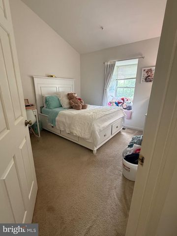 5920 EDSON LN, Rockville, MD 20852