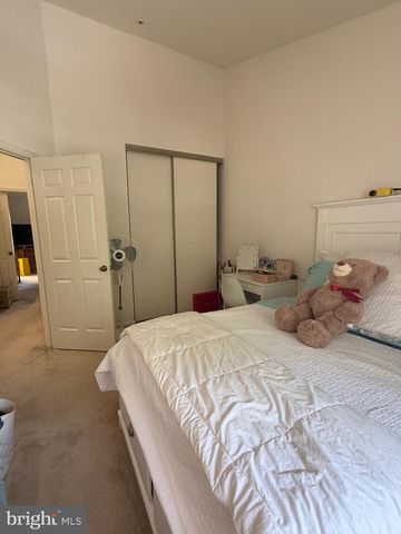 5920 EDSON LN, Rockville, MD 20852