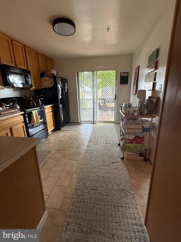 5920 EDSON LN, Rockville, MD 20852