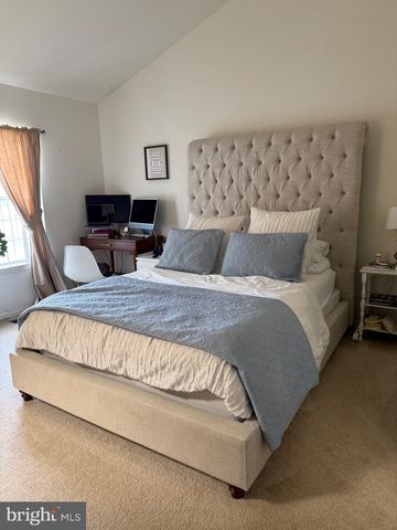 5920 EDSON LN, Rockville, MD 20852
