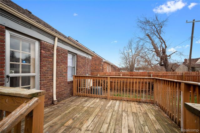 16820 Harlow Street, Detroit, MI 48235