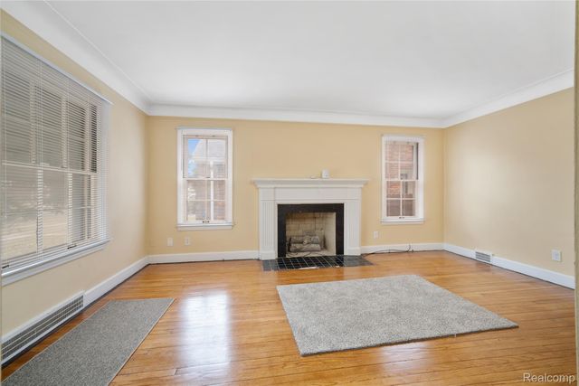 16820 Harlow Street, Detroit, MI 48235