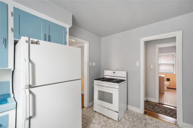 16820 Harlow Street, Detroit, MI 48235