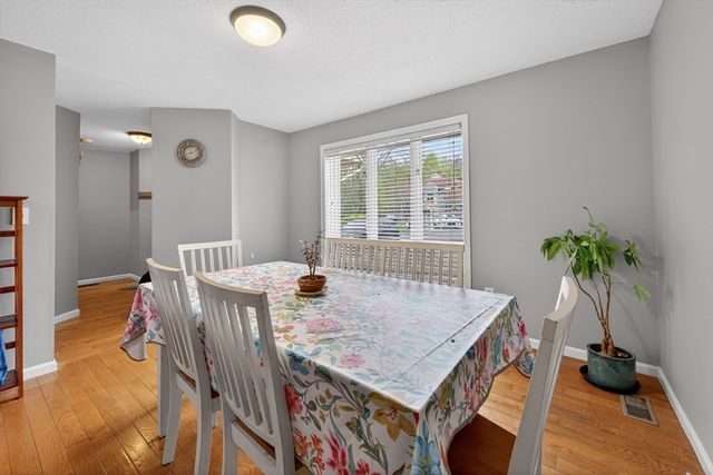 3 Strathmore Shire Dr. E, Uxbridge, MA 01569