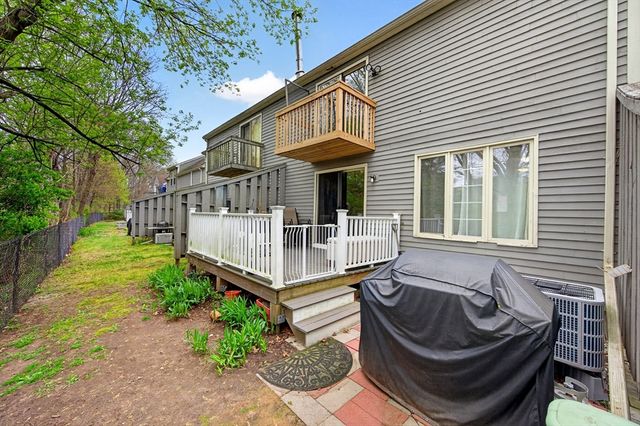 3 Strathmore Shire Dr. E, Uxbridge, MA 01569