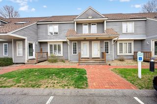 3 Strathmore Shire Dr. E, Uxbridge, MA 01569