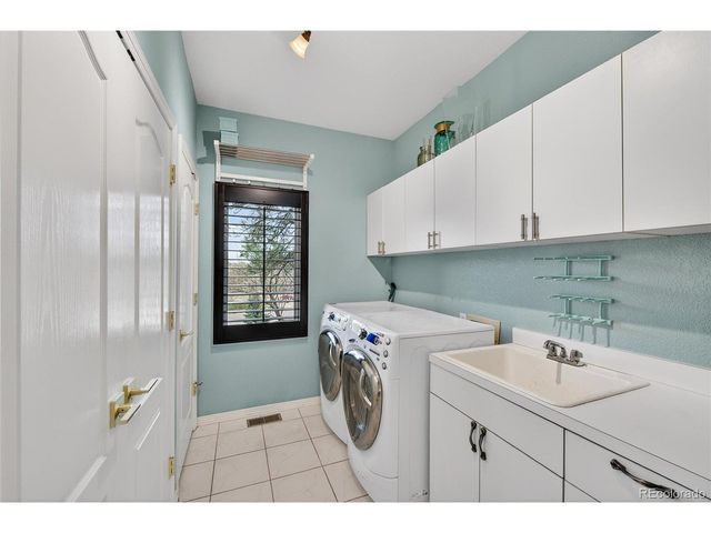 47 Golden Eagle Ln, Littleton, CO 80127