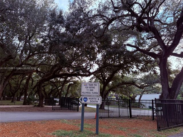 3321 Farragut St 7D, Hollywood, FL 33021