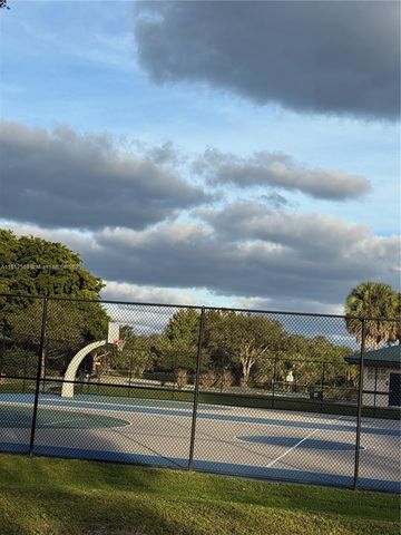 3321 Farragut St 7D, Hollywood, FL 33021