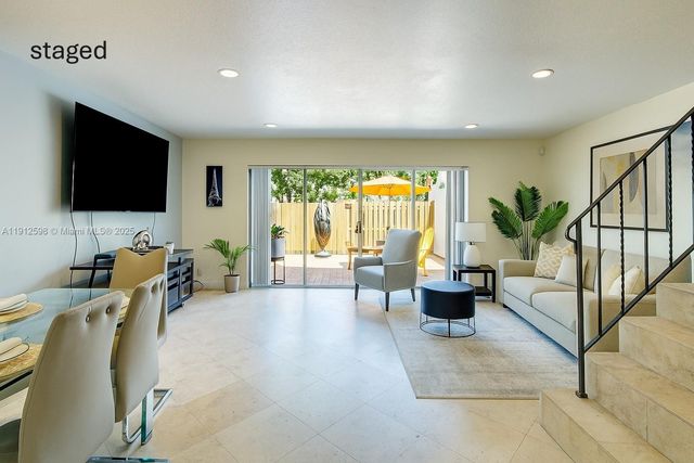 3321 Farragut St 7D, Hollywood, FL 33021