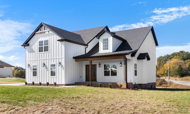 1066 Indian Creek, Cumberland Furnace, TN 37051