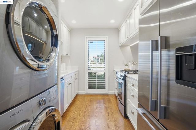 1945 Trinity Ave 1, Walnut Creek, CA 94596