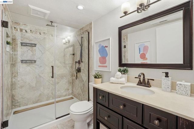 1945 Trinity Ave 1, Walnut Creek, CA 94596