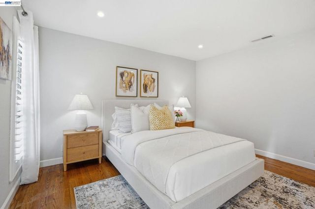 1945 Trinity Ave 1, Walnut Creek, CA 94596